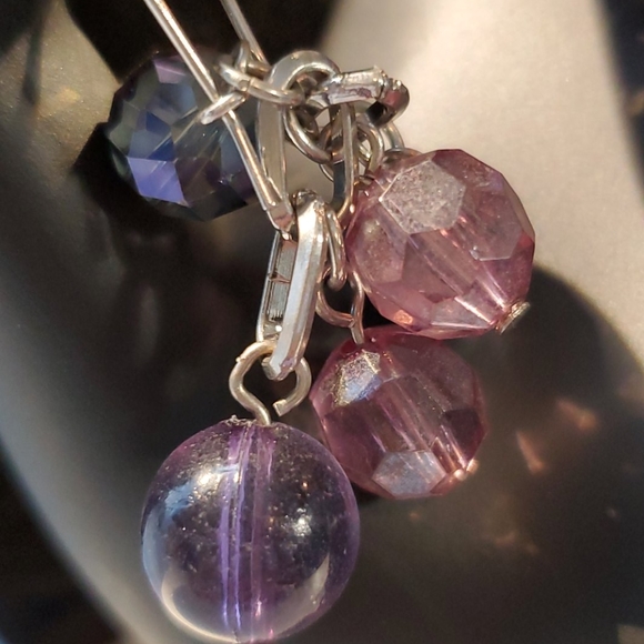 Dangle Earrings - Picture 3 of 5